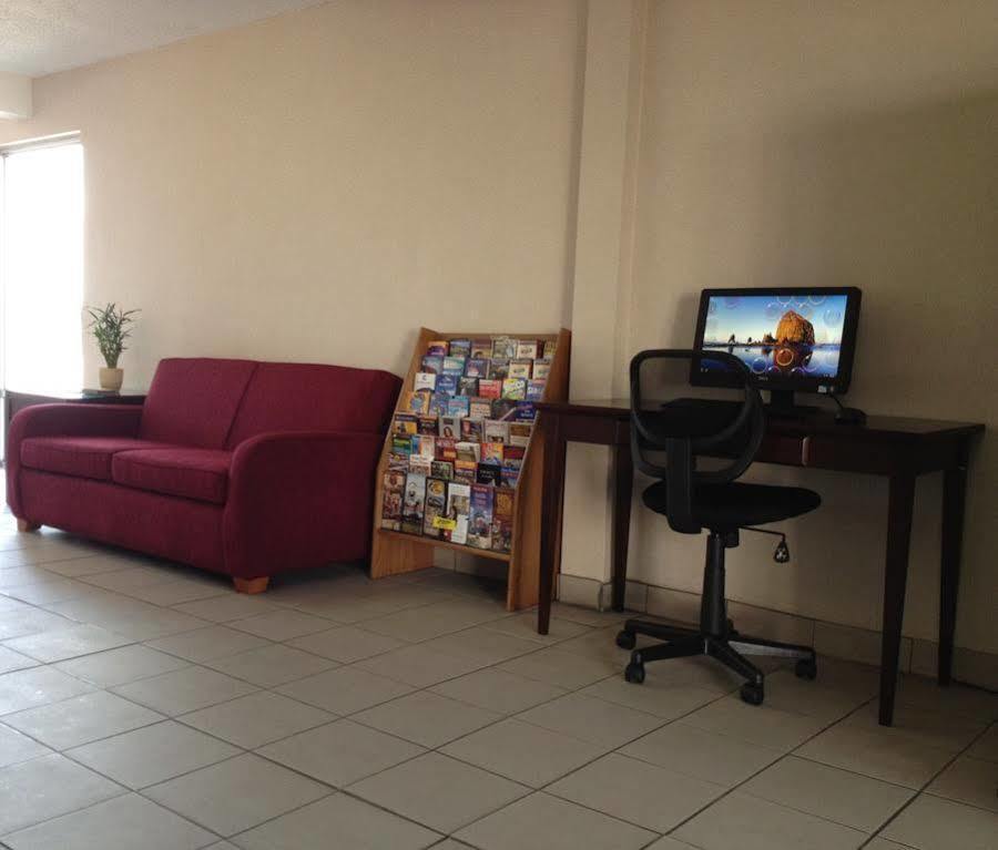 Ez Travel Inn Колледж-Стейшн Экстерьер фото